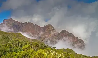 mountain-3917763__340